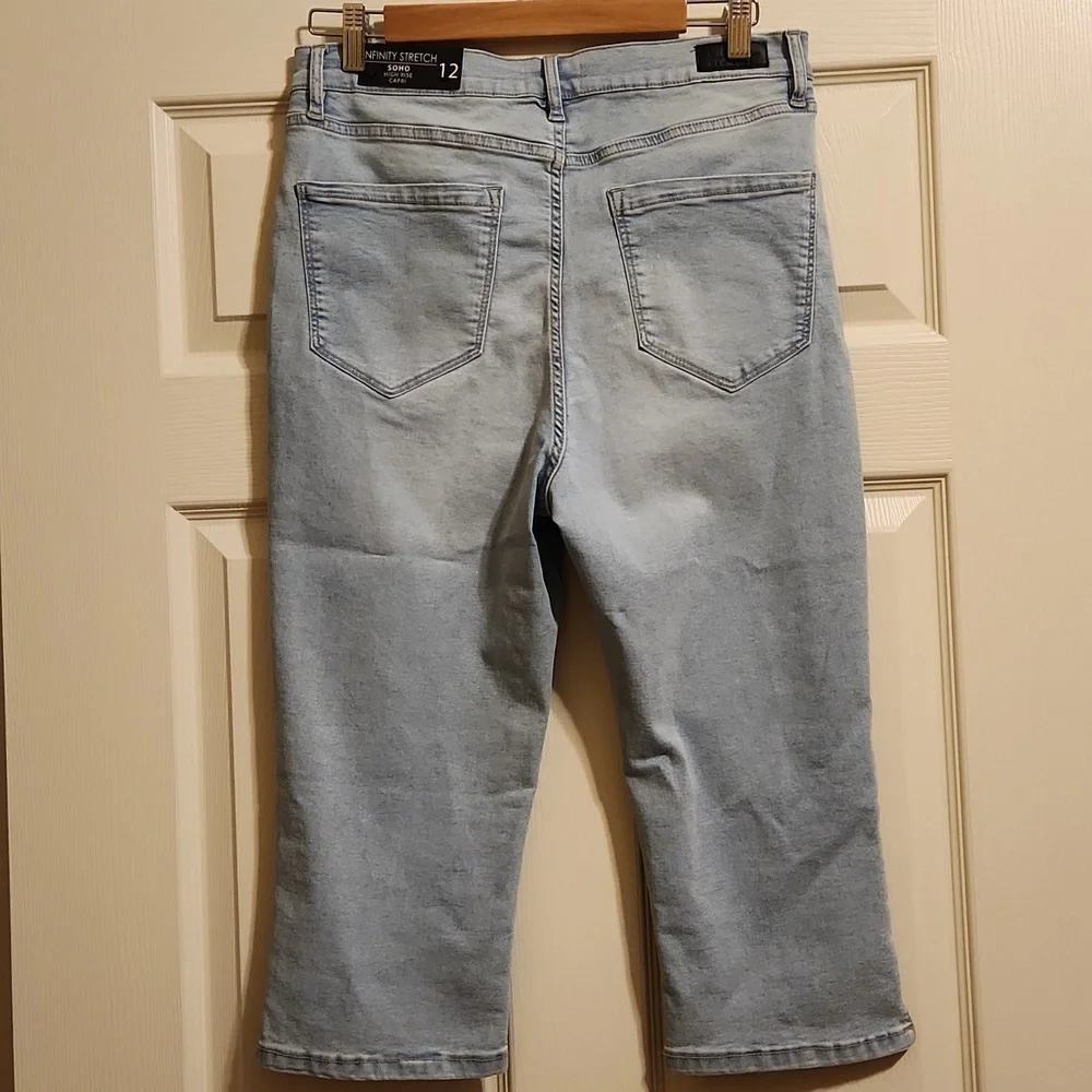 Nicole Miller Infinity Stretch Soho High Rise Capri Jeans, 22, NWT - Picture 4 of 11
